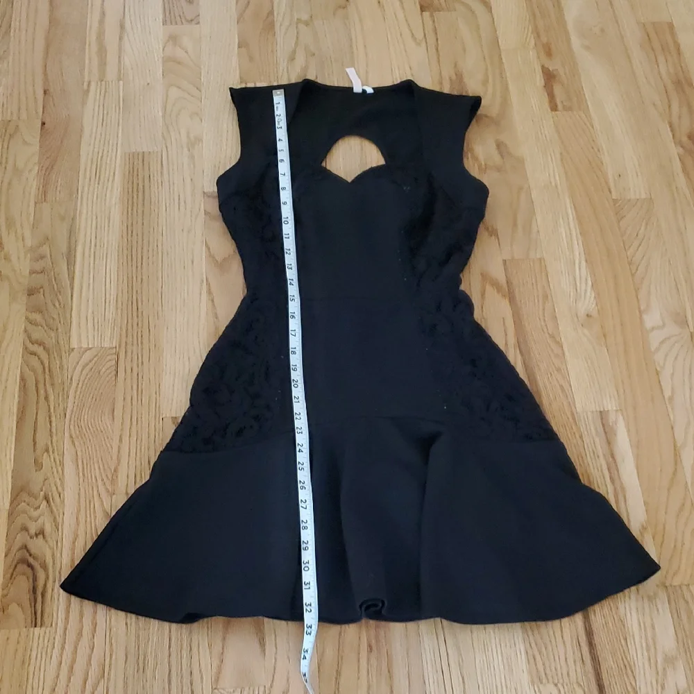 Source Unknown Black Mini Dress - Picture 7 of 10